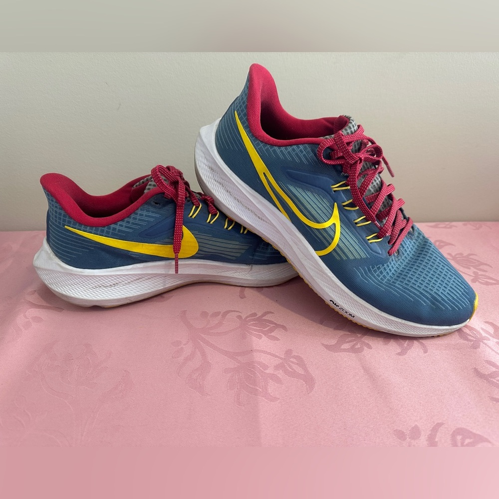 Nike Athletic Shoes with Blue and Red Design
